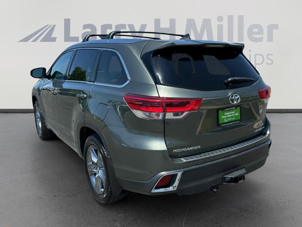 used 2019 Toyota Highlander car, priced at $32,216