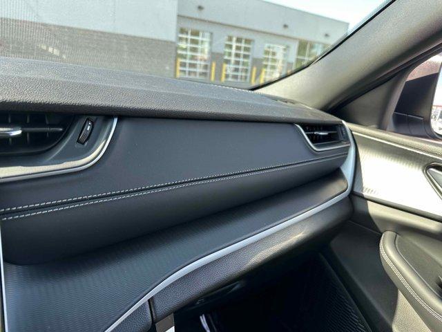 new 2025 Jeep Grand Cherokee car, priced at $37,775