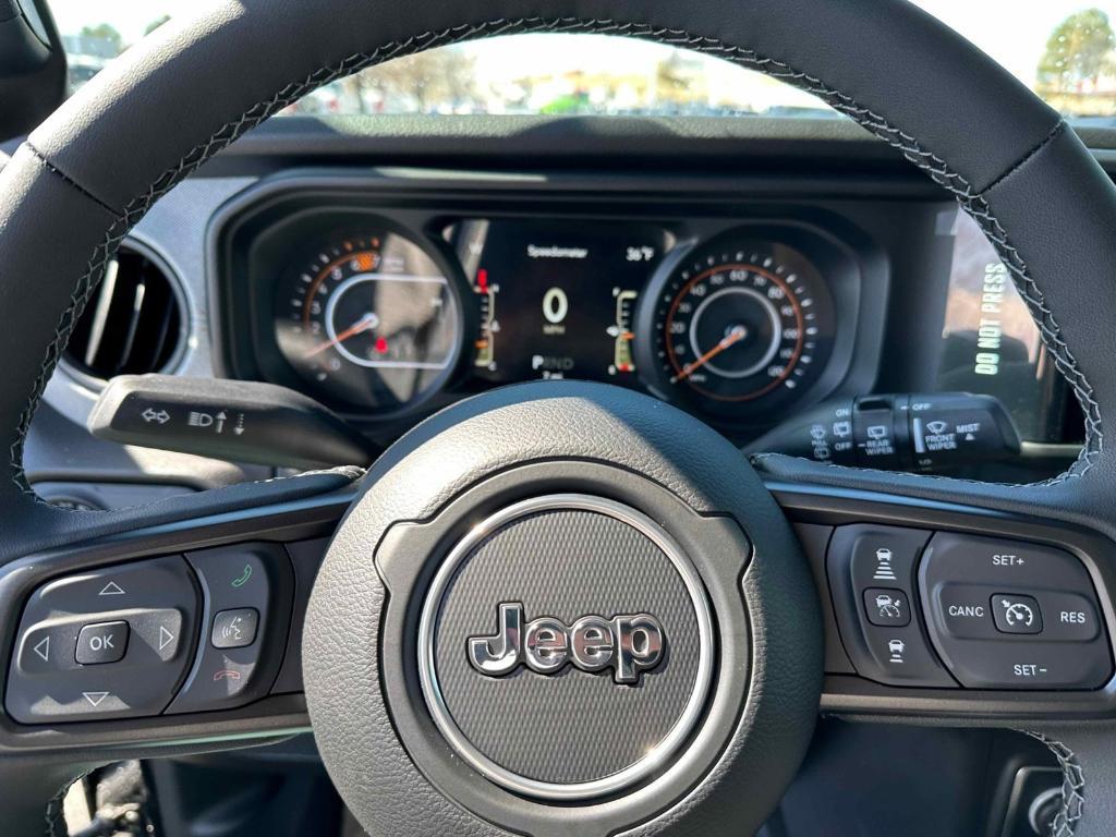 new 2025 Jeep Wrangler car, priced at $52,180
