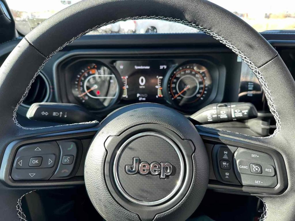 new 2025 Jeep Wrangler car, priced at $58,850