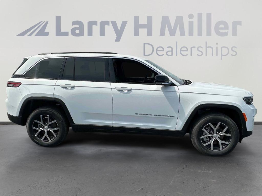new 2025 Jeep Grand Cherokee car, priced at $43,161