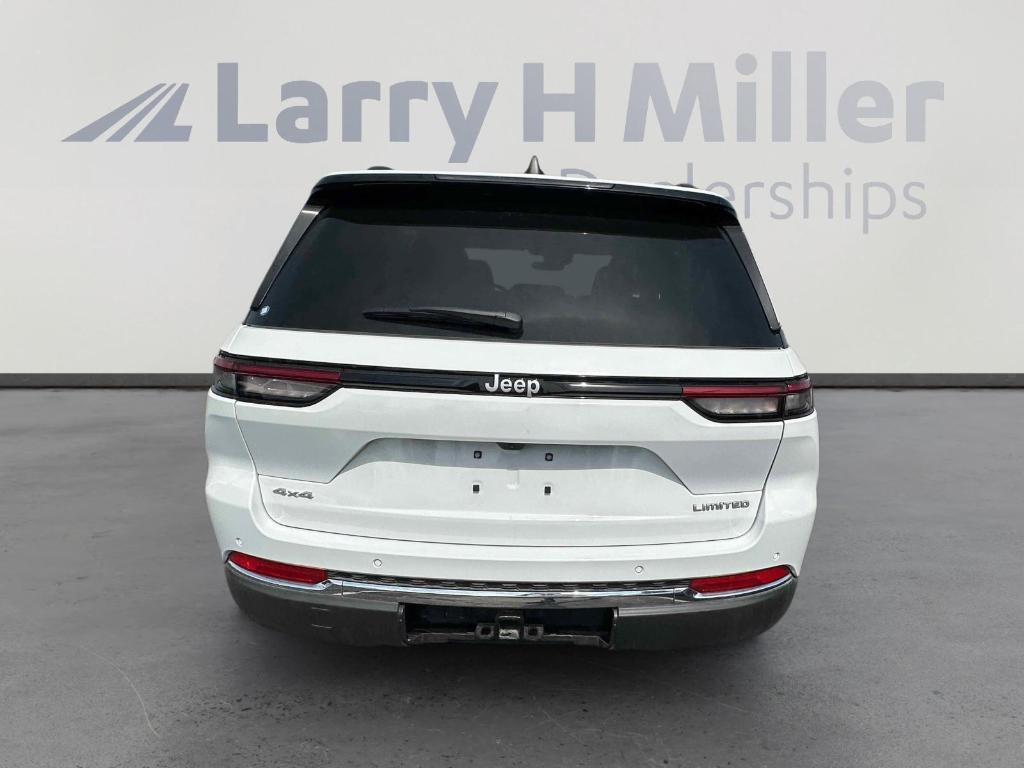 new 2025 Jeep Grand Cherokee car, priced at $43,161