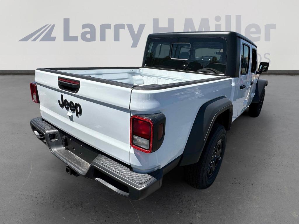 new 2025 Jeep Gladiator car, priced at $39,087