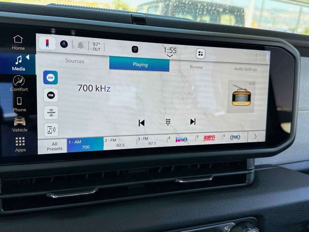 new 2025 Jeep Gladiator car, priced at $39,087