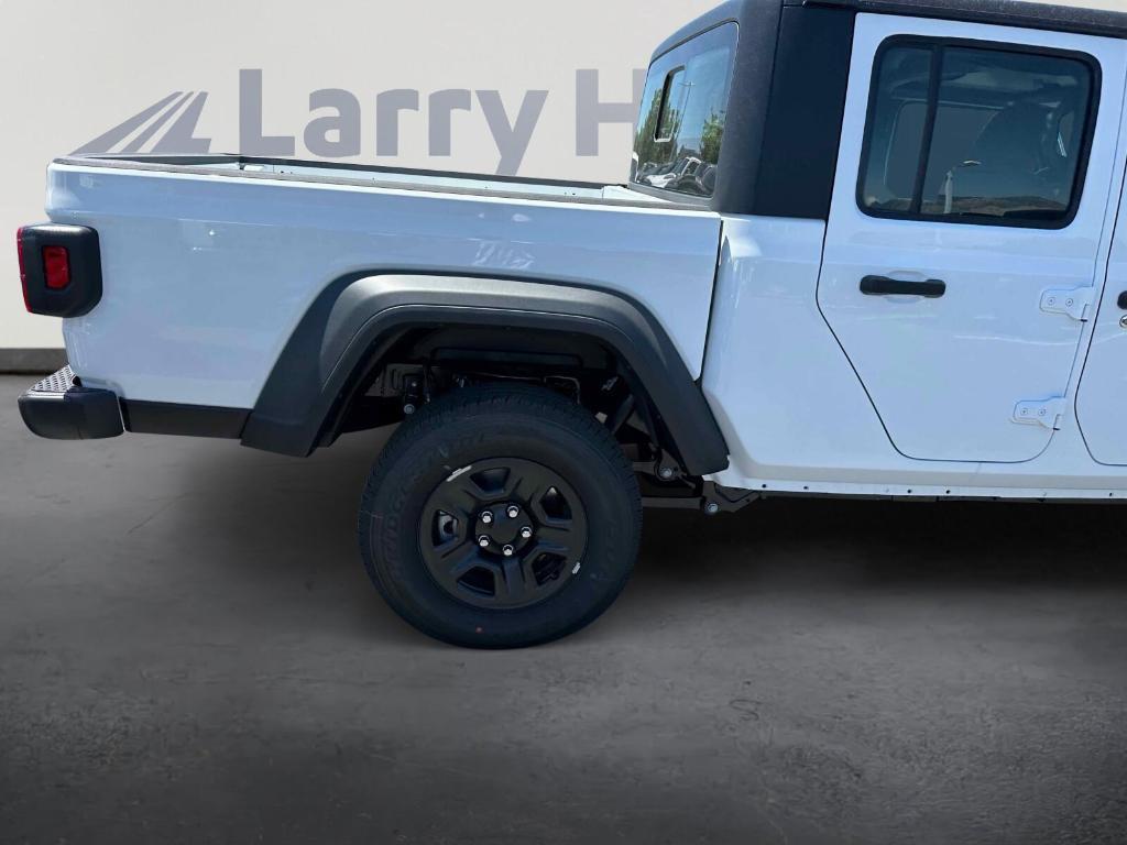 new 2025 Jeep Gladiator car, priced at $39,087