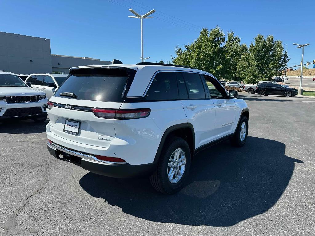 new 2025 Jeep Grand Cherokee car, priced at $37,775