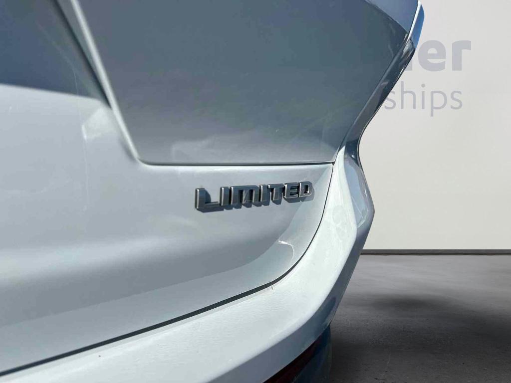 new 2025 Jeep Grand Cherokee L car, priced at $47,622