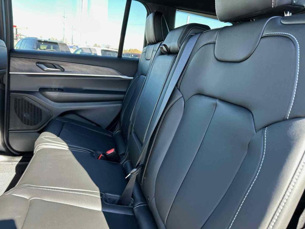 new 2025 Jeep Grand Cherokee L car, priced at $46,047