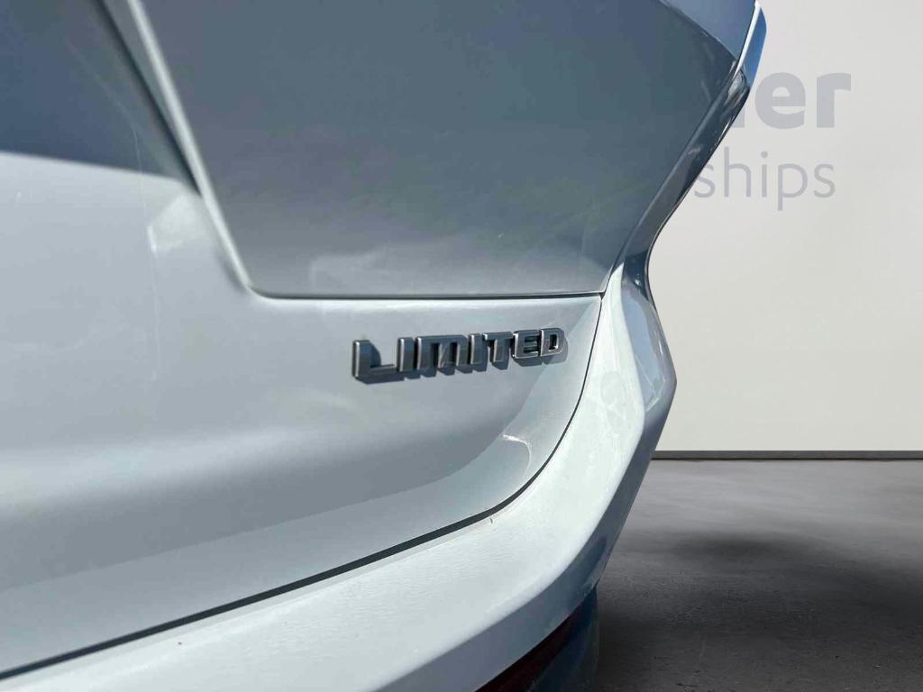 new 2025 Jeep Grand Cherokee L car, priced at $46,047