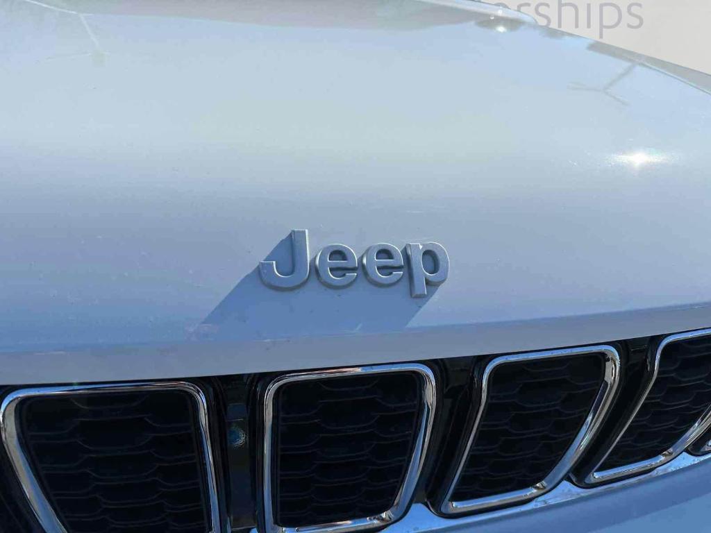 new 2025 Jeep Grand Cherokee L car, priced at $46,047