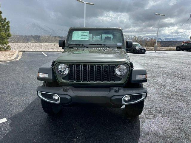 new 2024 Jeep Gladiator car, priced at $40,996