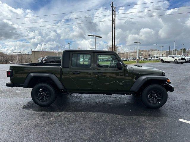 new 2024 Jeep Gladiator car, priced at $40,996