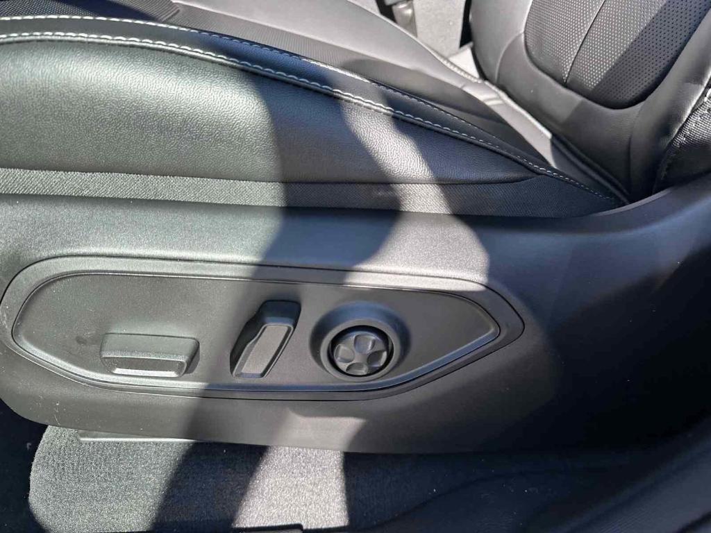 new 2025 Jeep Grand Cherokee car, priced at $53,246