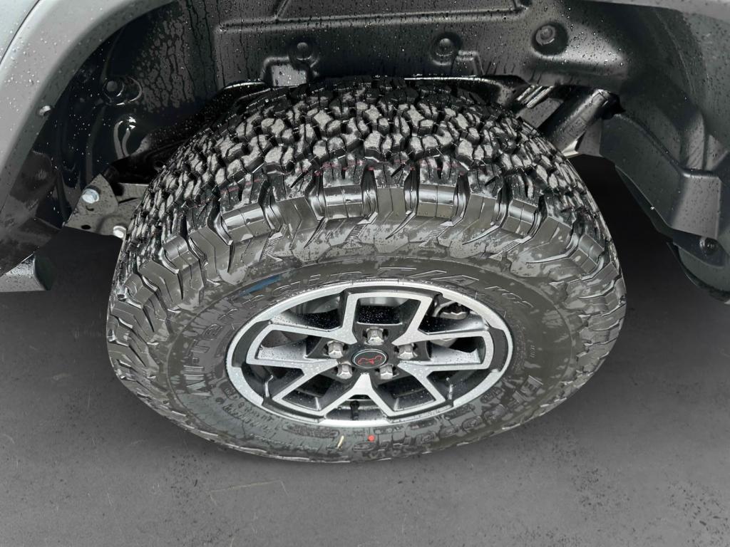 new 2025 Jeep Wrangler car, priced at $62,433