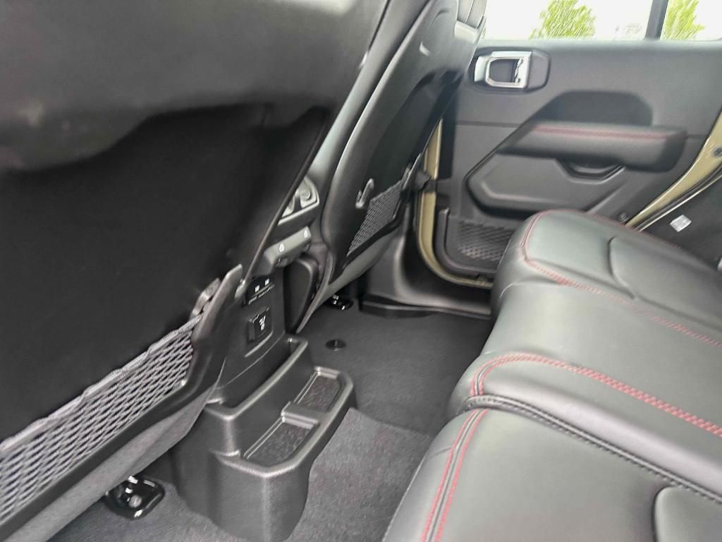 new 2025 Jeep Wrangler car, priced at $62,433