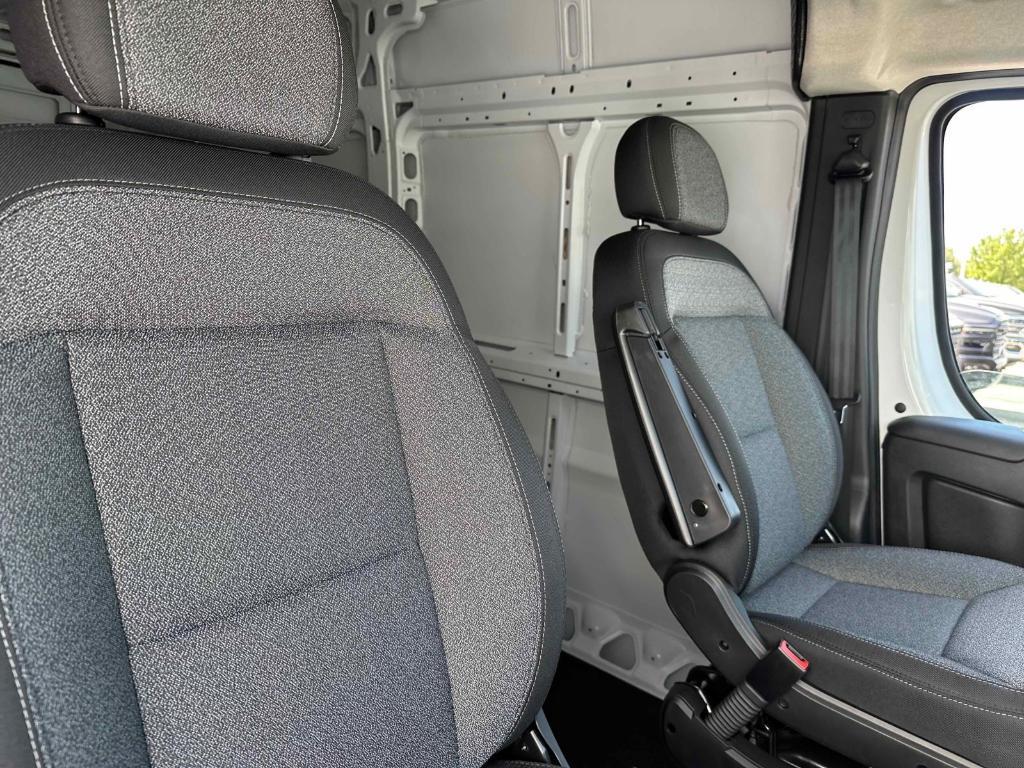 new 2025 Ram ProMaster 2500 car, priced at $47,205