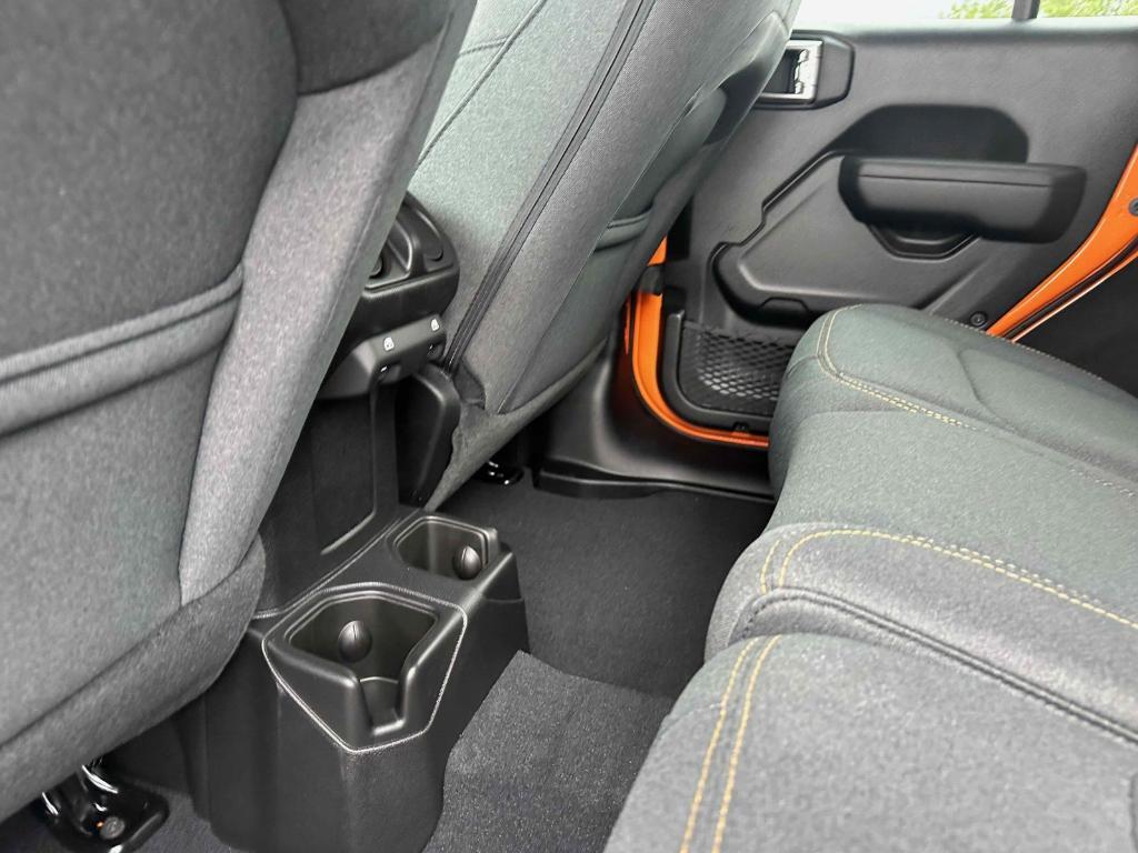 new 2025 Jeep Wrangler car, priced at $49,726