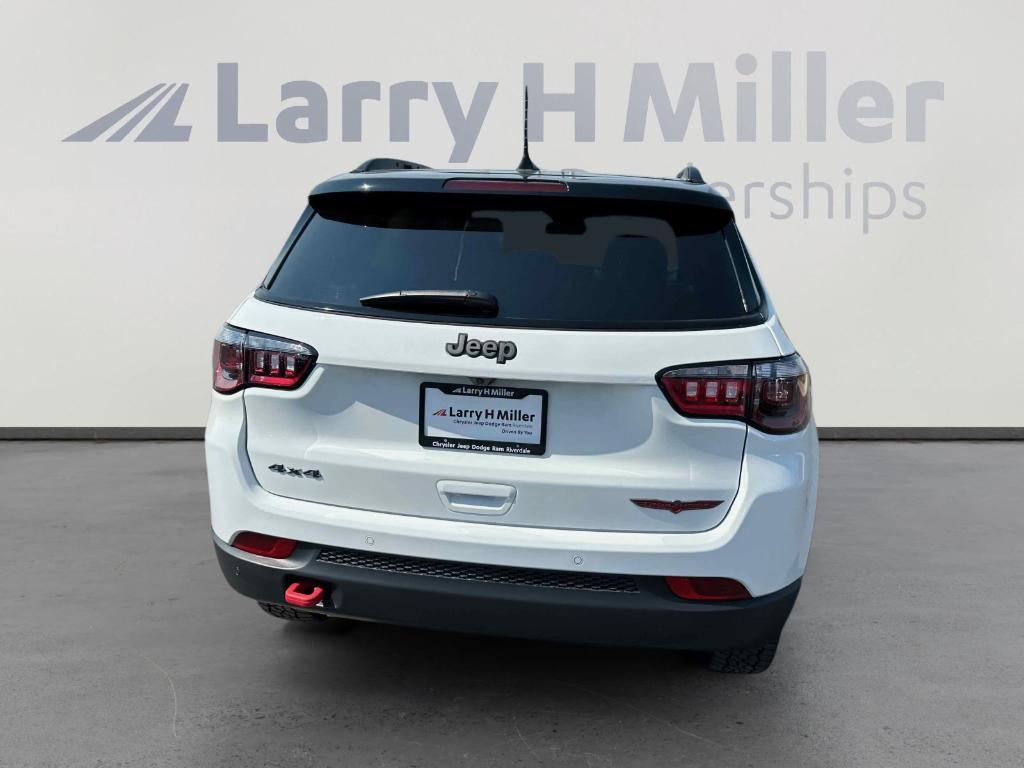 new 2025 Jeep Compass car, priced at $31,649