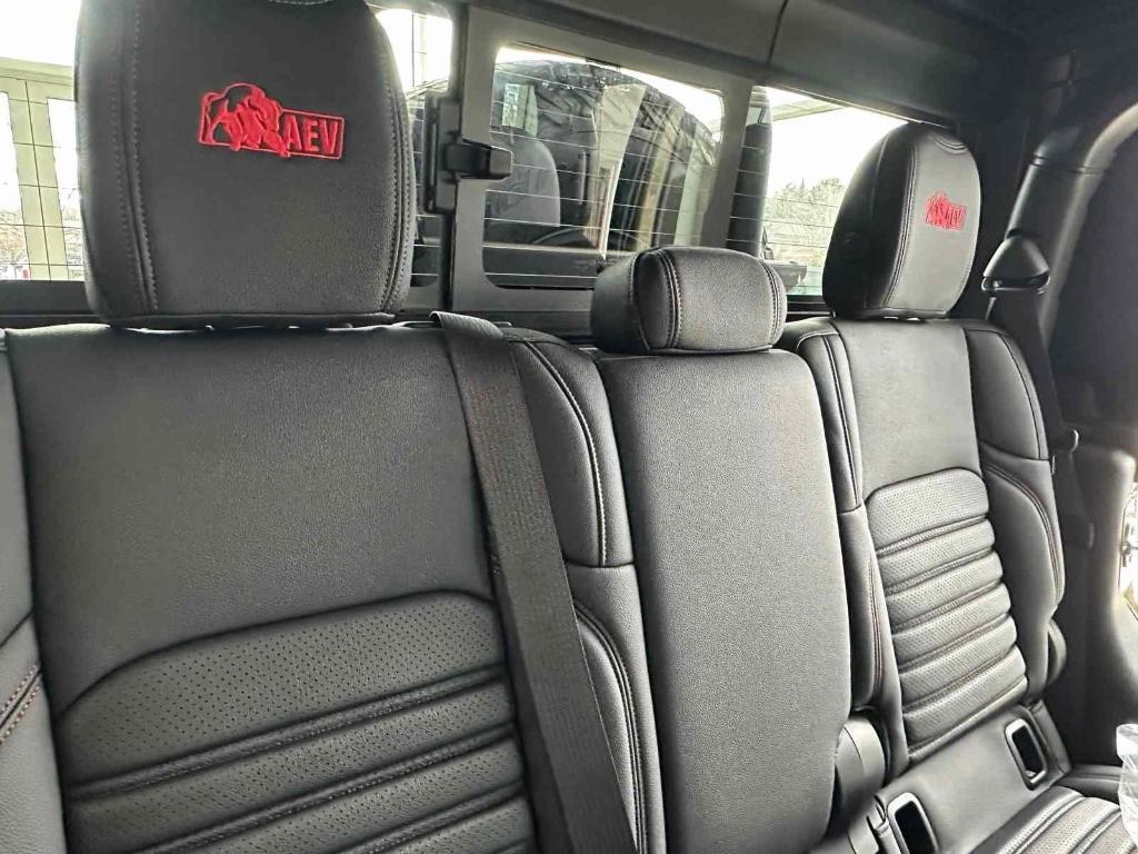 new 2025 Jeep Gladiator car, priced at $80,441