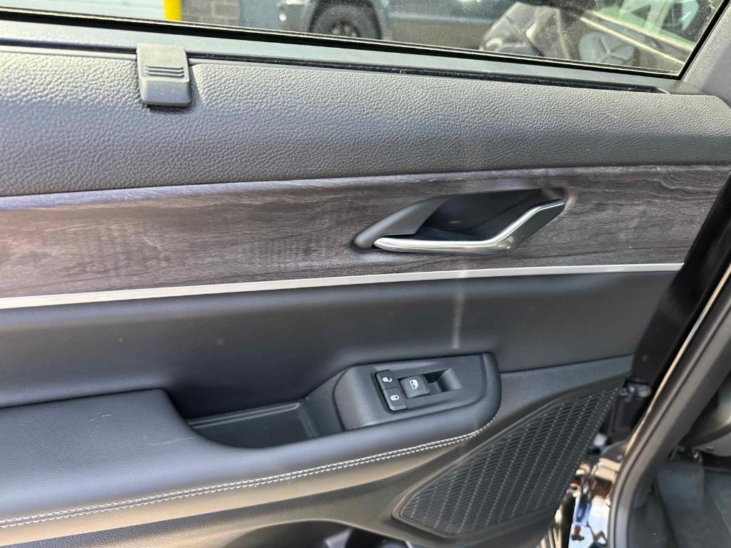 new 2025 Jeep Grand Cherokee L car, priced at $55,732