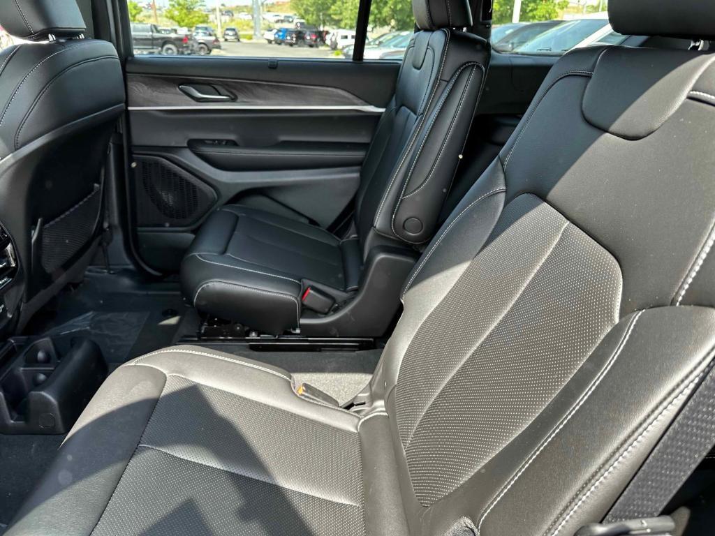 new 2025 Jeep Grand Cherokee L car, priced at $55,732