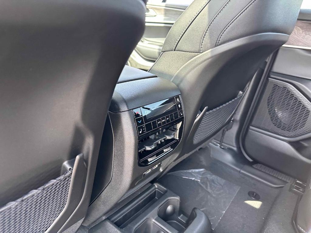 new 2025 Jeep Grand Cherokee L car, priced at $55,732