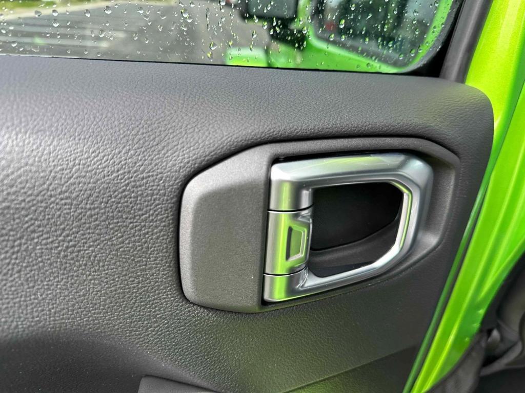 new 2025 Jeep Gladiator car, priced at $62,160