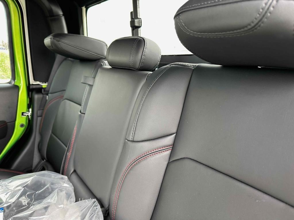new 2025 Jeep Gladiator car, priced at $56,970