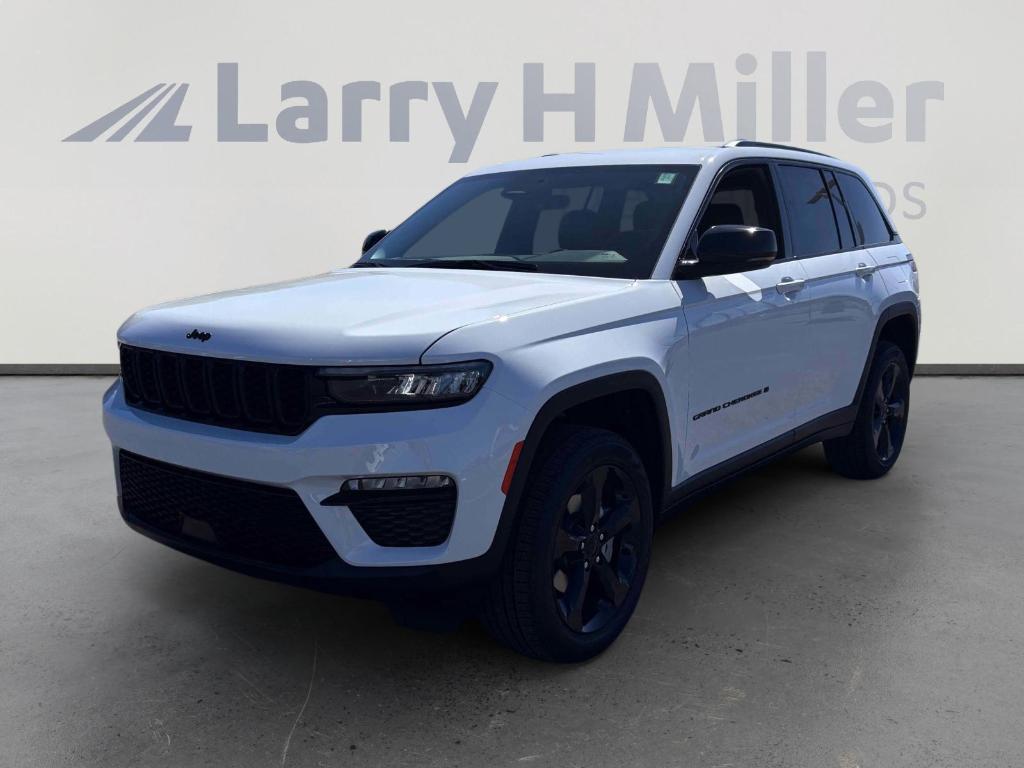 new 2025 Jeep Grand Cherokee car, priced at $45,814