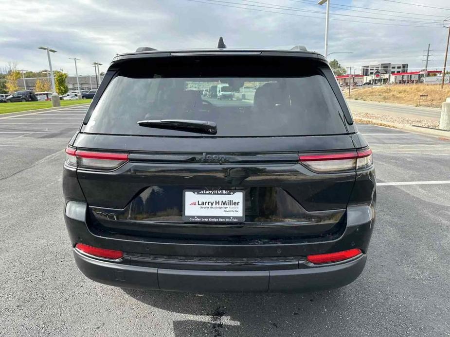 new 2025 Jeep Grand Cherokee car, priced at $43,789