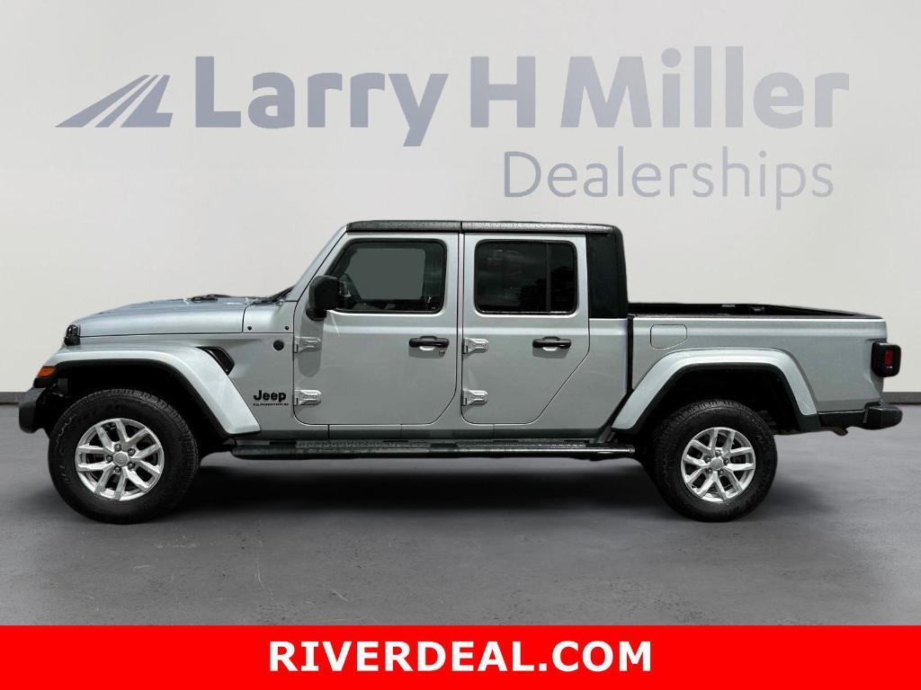 used 2023 Jeep Gladiator car, priced at $29,000