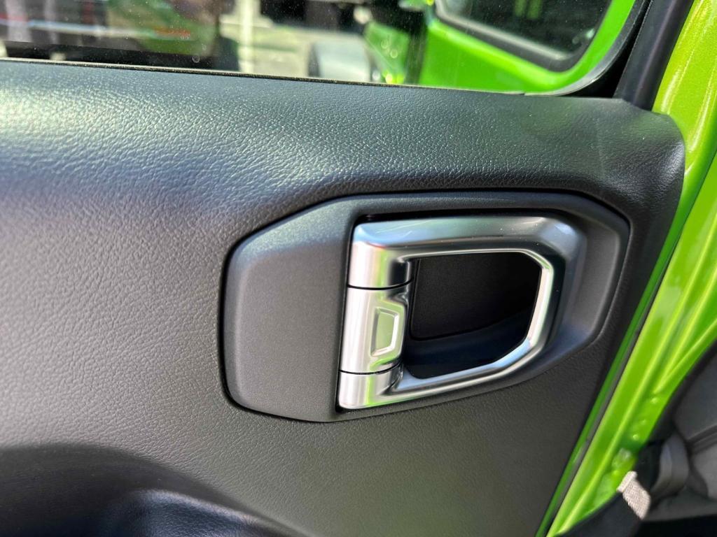 new 2025 Jeep Wrangler car, priced at $48,426