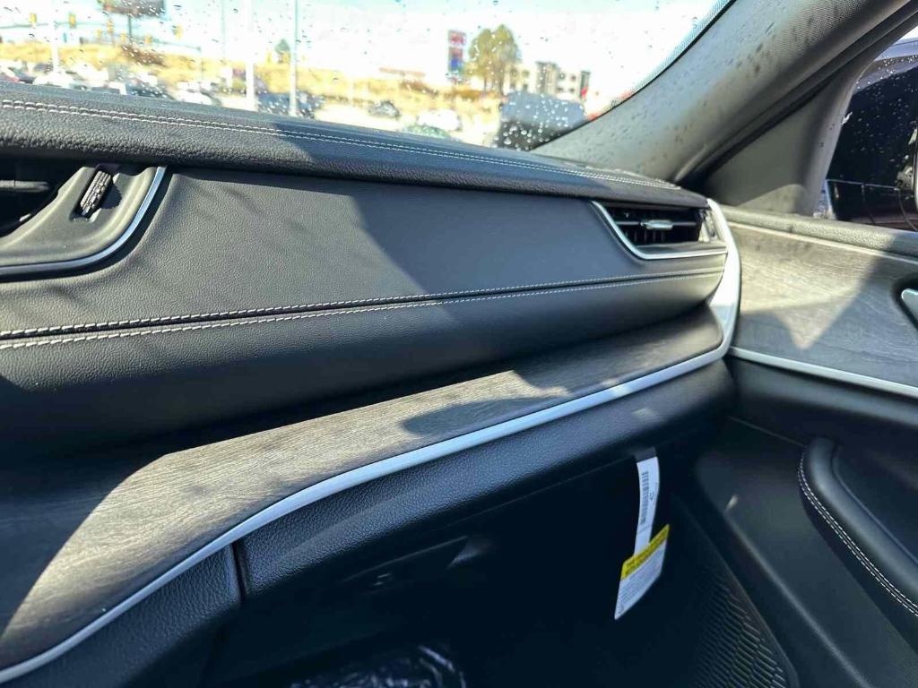new 2025 Jeep Grand Cherokee L car, priced at $47,467