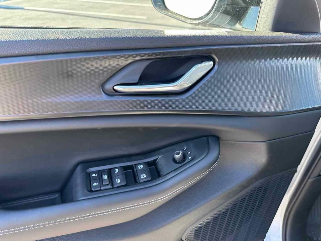 new 2025 Jeep Grand Cherokee L car, priced at $44,749