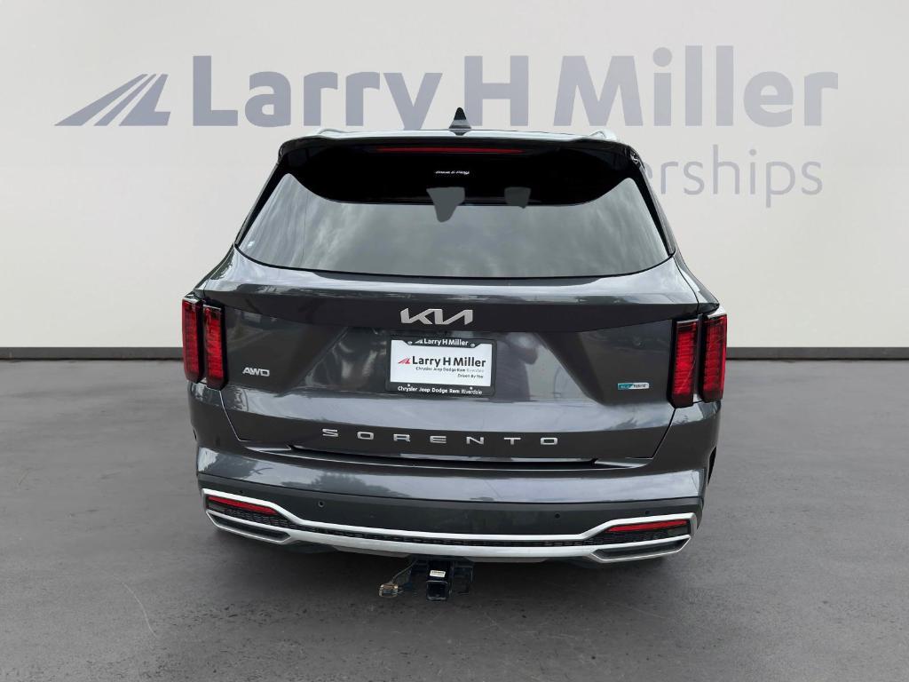 used 2022 Kia Sorento Hybrid car, priced at $27,440