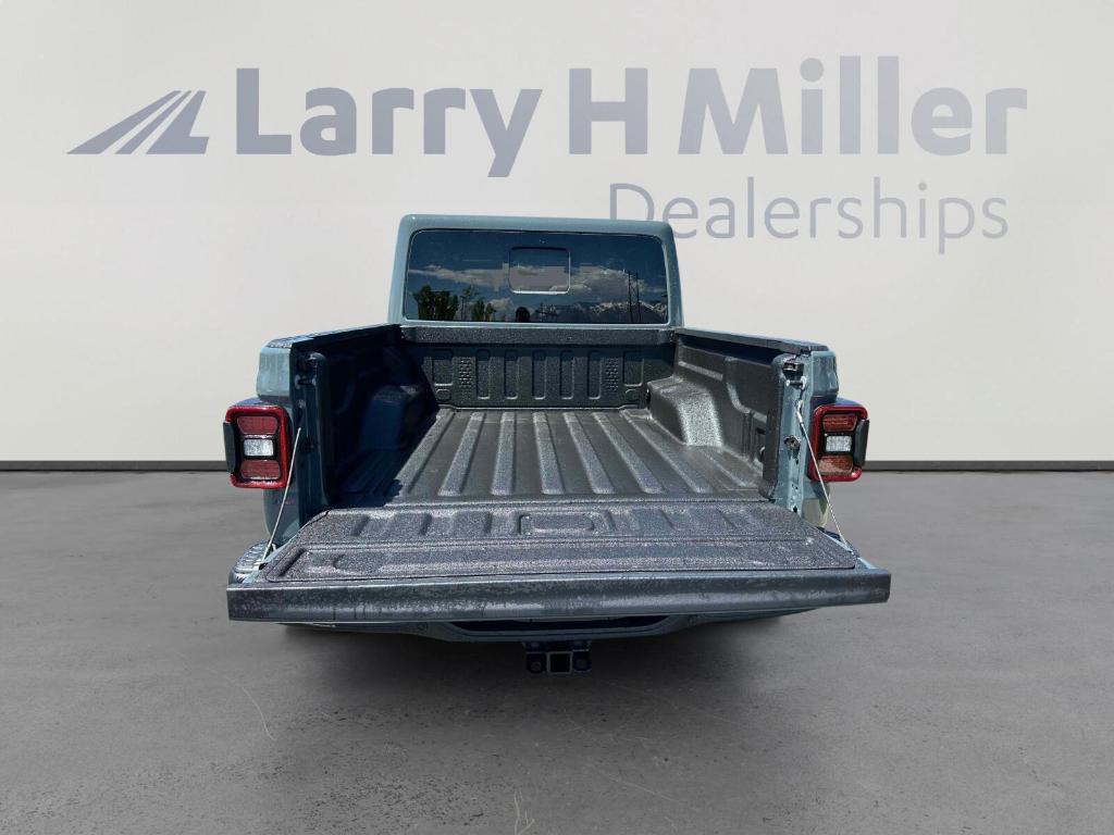 new 2025 Jeep Gladiator car, priced at $61,465