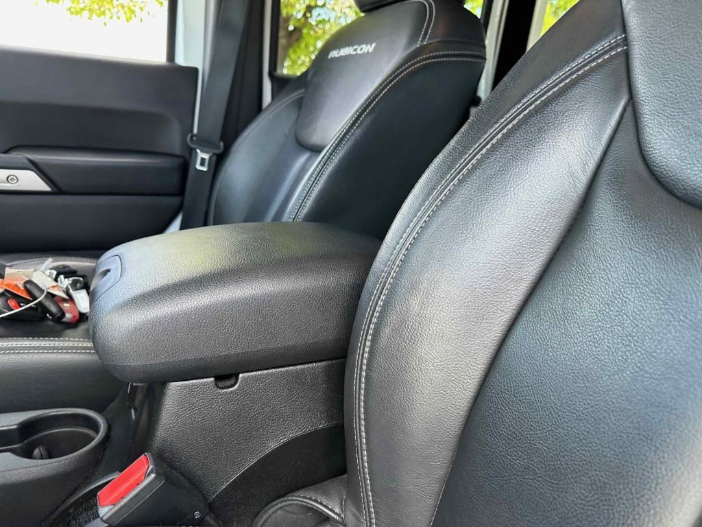 used 2015 Jeep Wrangler Unlimited car, priced at $23,874