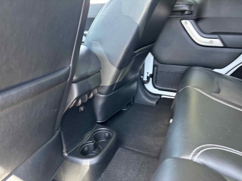 used 2015 Jeep Wrangler Unlimited car, priced at $23,874