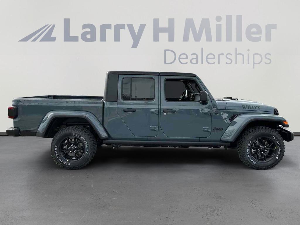 new 2025 Jeep Gladiator car, priced at $45,577