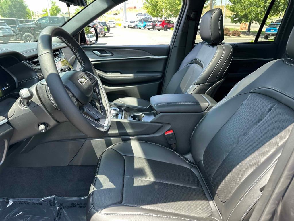 new 2025 Jeep Grand Cherokee car, priced at $50,316