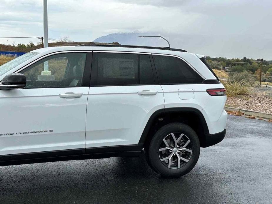 new 2025 Jeep Grand Cherokee car, priced at $44,412