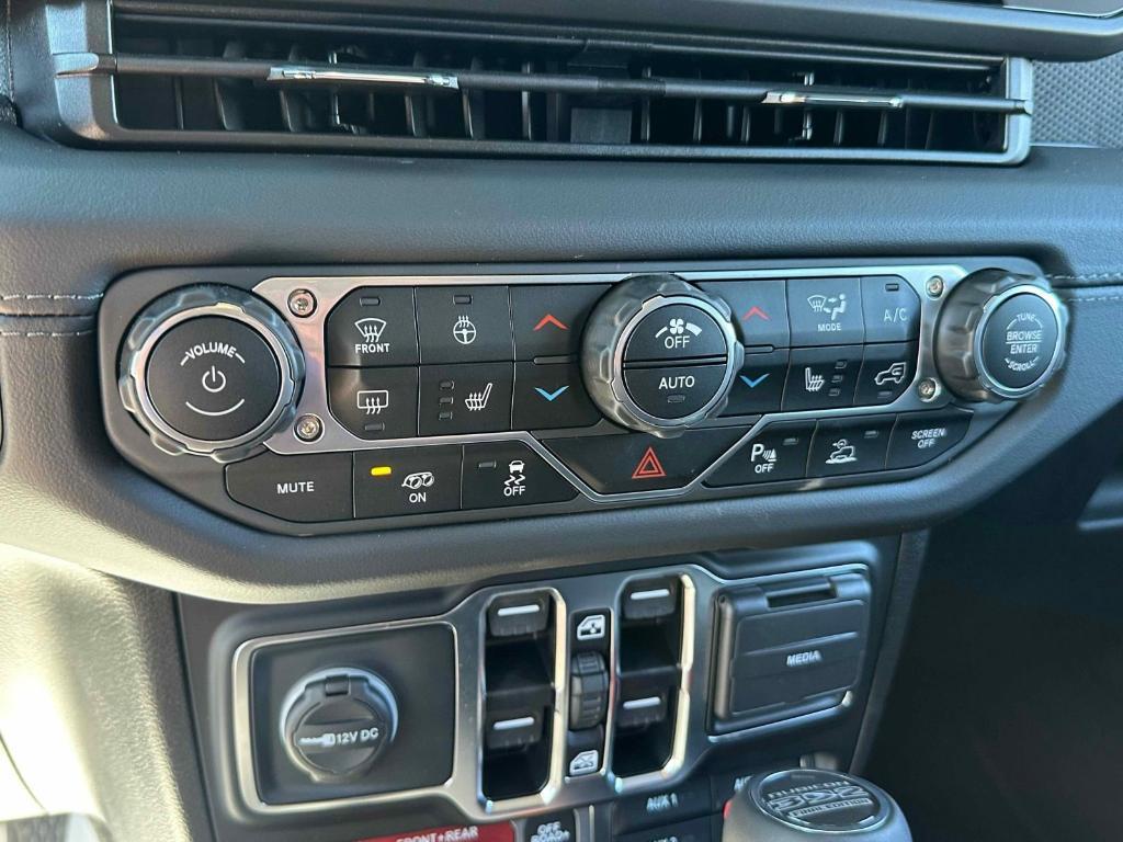 new 2025 Jeep Wrangler car, priced at $101,380