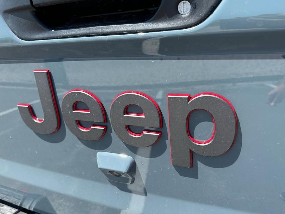 new 2024 Jeep Gladiator car, priced at $56,052