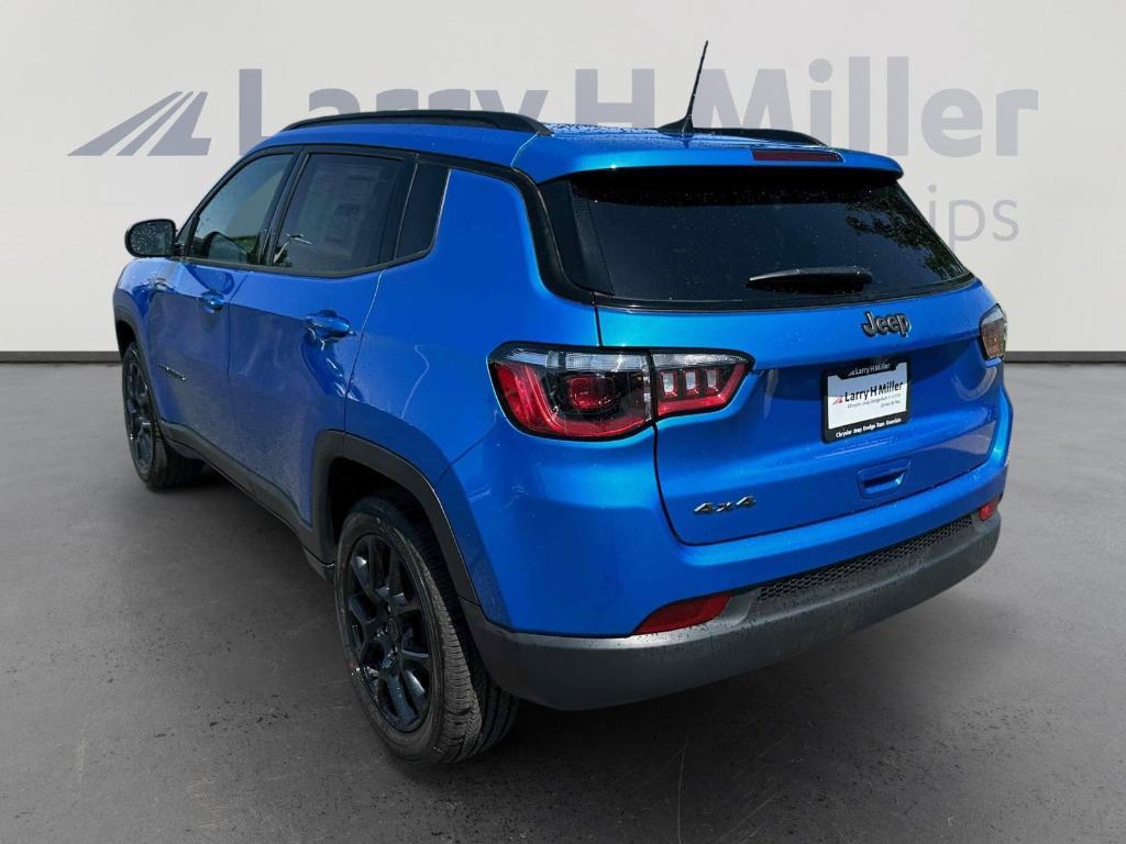 new 2025 Jeep Compass car, priced at $30,708