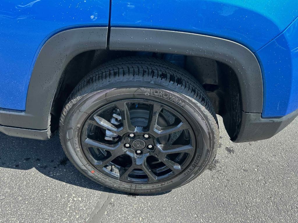 new 2025 Jeep Compass car, priced at $30,708