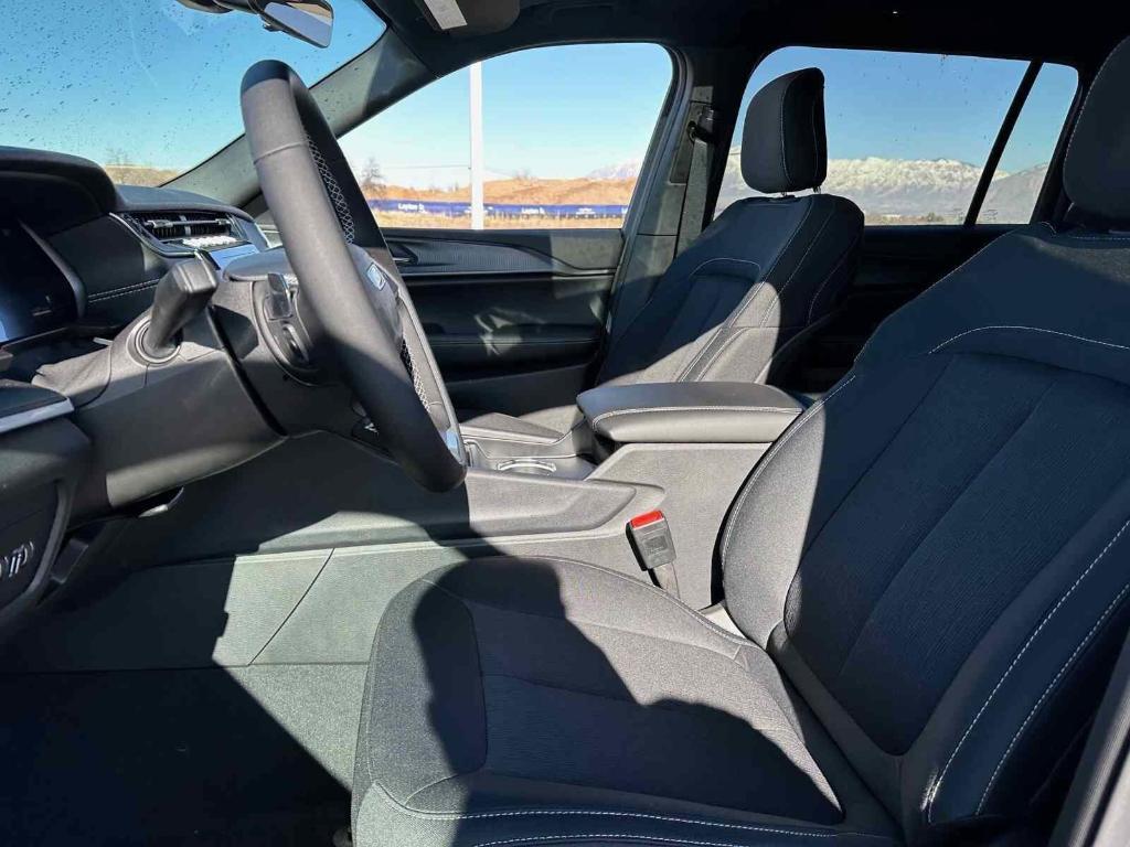 new 2025 Jeep Grand Cherokee L car, priced at $42,221