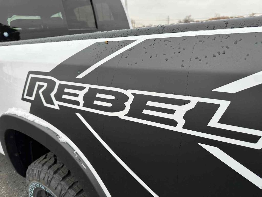 new 2025 Ram 1500 car, priced at $59,925