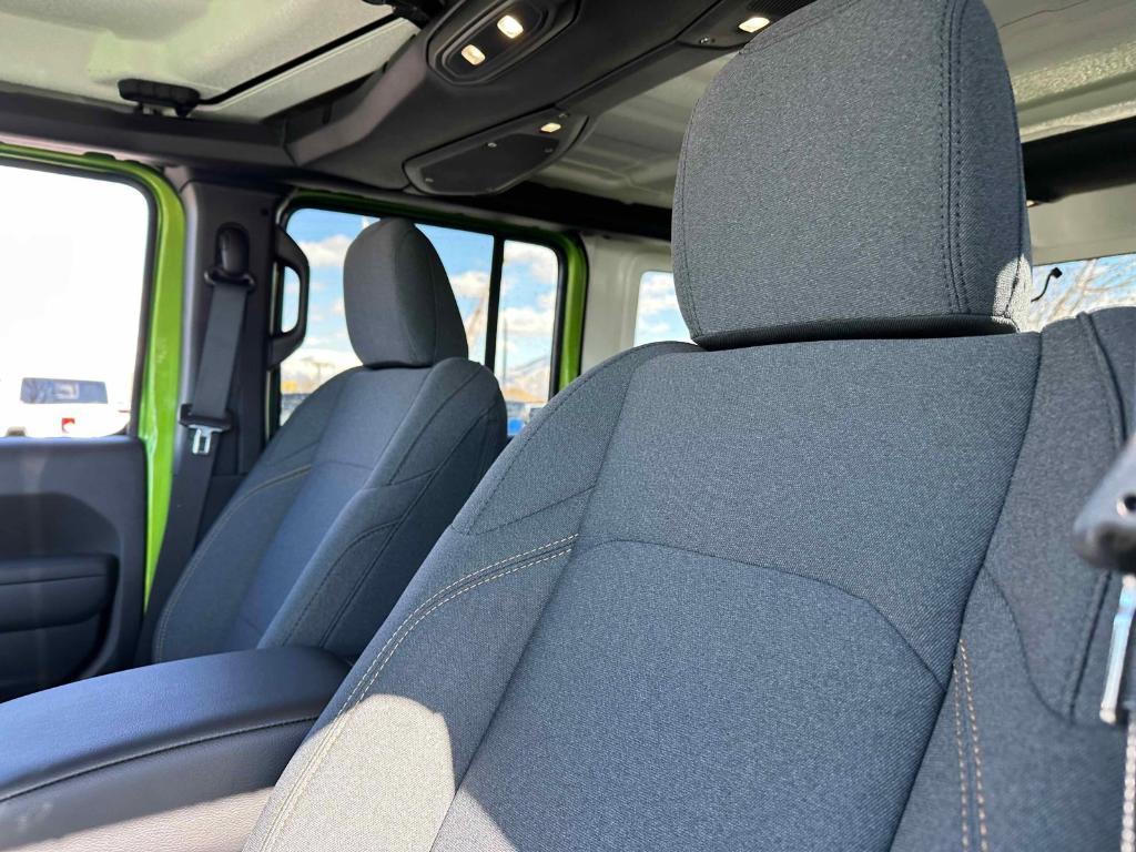 new 2025 Jeep Wrangler car, priced at $44,495