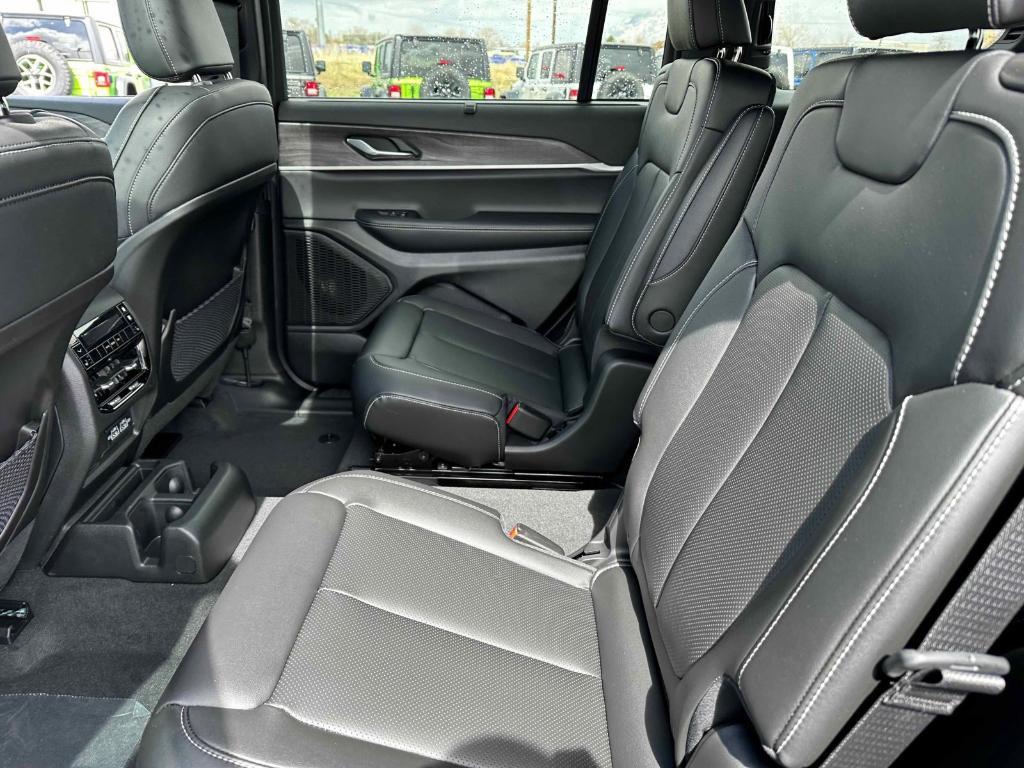 new 2025 Jeep Grand Cherokee L car, priced at $50,357