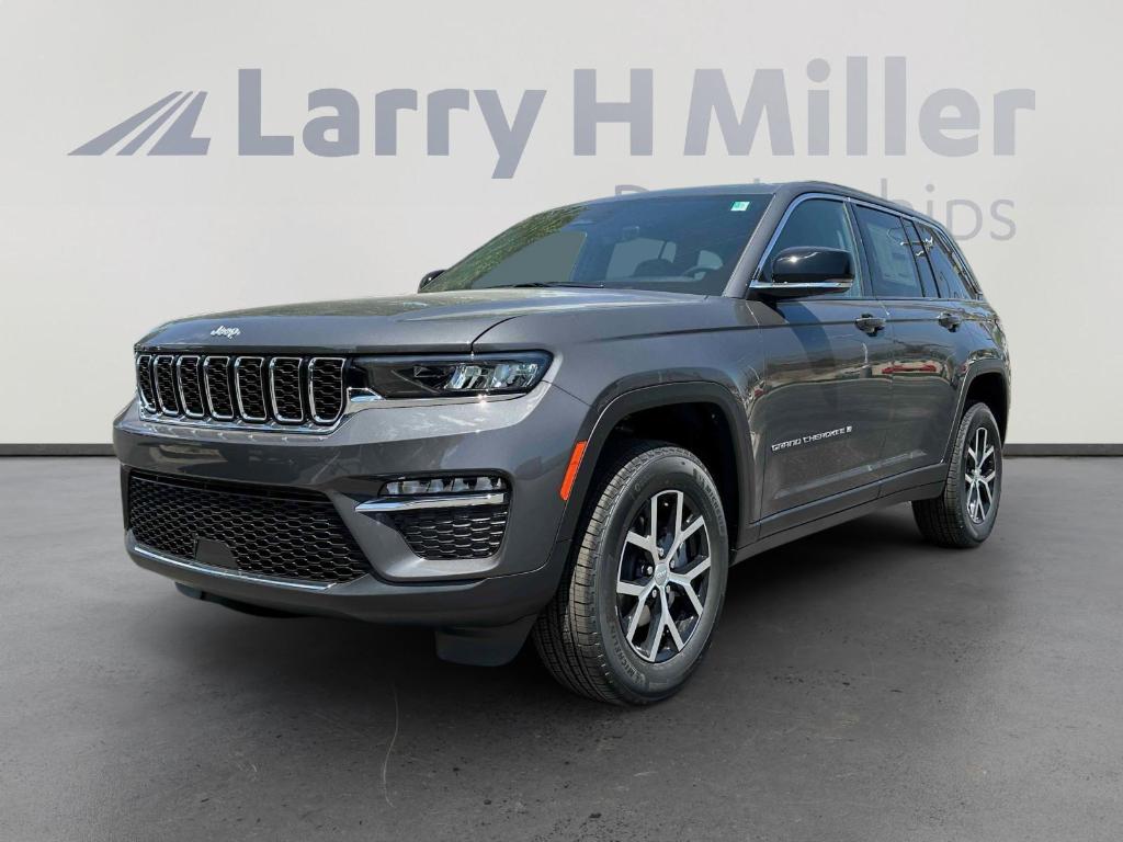 new 2025 Jeep Grand Cherokee car, priced at $44,876